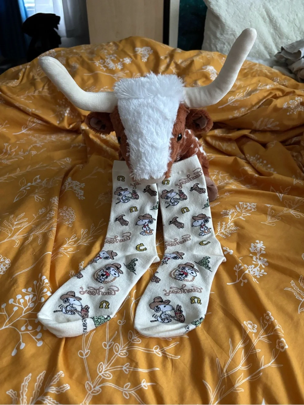 American Eagle Outfitters Cream & Brown Peanuts Snoopy Cowboy Socks
